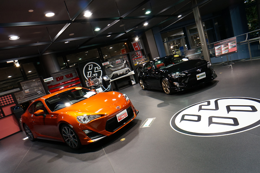 Amlux Ikebukuro Toyota Showroom